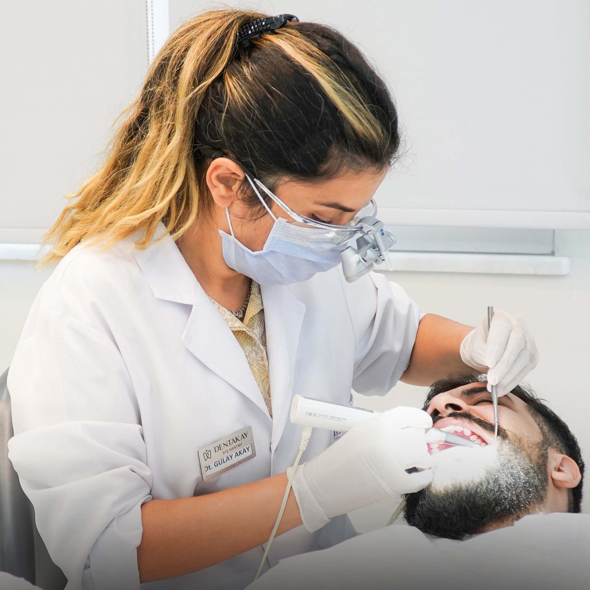 Porcelain Veneers Cost Full Mouth