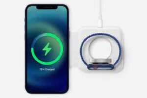 APPLE CHARGER CAN CHARGE TWO IPHONES