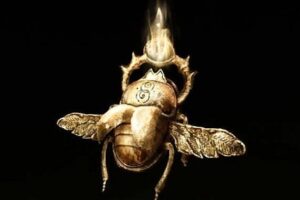 silver scarab talisman in Elden ring