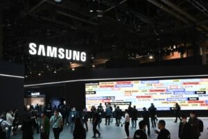 Samsung reportedly cuts production due to slowdown in global demand