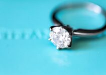 silver-colored ring with clear gemstone photo