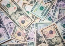 10 10 and 10 us dollar bill